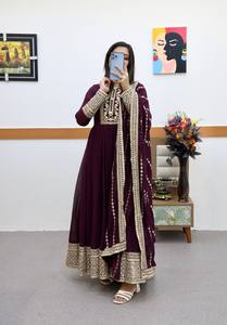 Tenue ethnique de travail en soie avec broderie de diamants Tennecy, tenue de fête indienne et pakistanaise avec manches complètes et Dupatta - Product Image 2