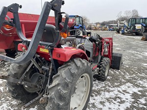 Tractor de ruedas 2012 Massey Ferguson 1532 a la Venta usado con componentes esenciales del núcleo, incluidos los rodamientos de la caja de cambios de la bomba de engranajes del motor - Product Image 5