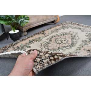 พรมขนสัตว์สีน้ำตาลเบจ7ft วินเทจ3.7ชิ้นงานแฮนด์เมดสไตล์คลาสสิกตุรกีมีดีไซน์เย็บปะติดปะต่อกันด้านหลังทำจากยางสำหรับใช้ข้างเตียง - Product Image 3