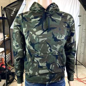 Sweat à capuche bicolore unique pour hommes Style à la mode Léger Tailles régulières 100% Coton Basics Vente en gros de vêtements de plein air - Product Image 4