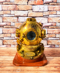Casque de plongée sous-marine antique de qualité supérieure, élégant et magnifique - Product Image 1