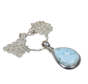 Diseño de joyería Larimar, colgante de piedras preciosas Larimar, colgante perfecto para niñas, colgante de plata de ley 925 con joyería estampada 925 - Product Image 1