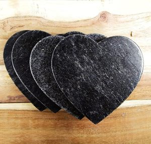 Juego de 4 posavasos de té de piedra negra en forma de corazón de la mejor venta con forma personalizada a precio al por mayor - Product Image 3