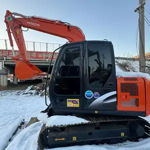 Original HITACHI EX70 Mini Excavator In Cheap Price 7 Ton Imported Crawler Excavator In Tock Crawling Excavator