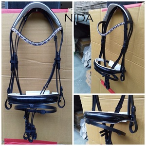Bride anatomique de dressage de cheval en cuir verni de qualité supérieure avec équipement de cheval en strass - Product Image 6
