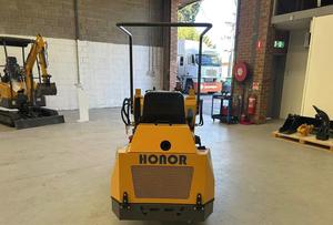 รถตักล้อยางขนาดเล็ก HONOR ASV 1.0 ตัน รุ่น Crawler Loader สำหรับงานไม้และงานหนัก พร้อมแรงยกสูง - Product Image 2