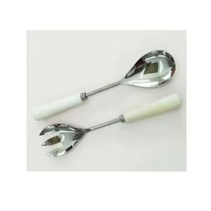 Ensemble de service à salade en acier inoxydable avec poignée en résine blanche pour restaurant et hôtel - Product Image 4