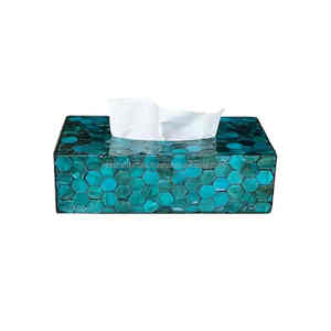 Anneau de serviette en bois de haute qualité, porte-serviettes pour ustensiles de cuisine, forme ronde, couleur rose et blanche, en vente, artisanat en résine - Product Image 3