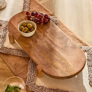 Moderno Plato de Servir Mediano con Patas de Madera - Product Image 1