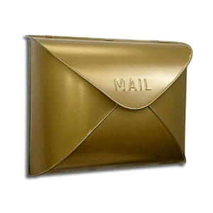 Boîtes aux lettres murales Logo personnalisé Boîte aux lettres extérieure suspendue au mur de luxe en acier inoxydable or avec revêtement en poudre mat