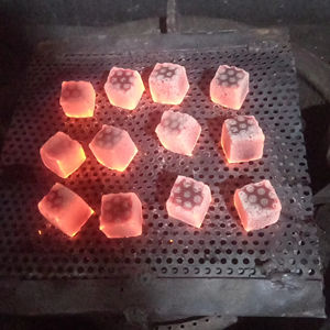 Características: Cigarrillas de carbón de cáscara de coco de encendido instantáneo, perfectas para shisha indonesio. - Product Image 1