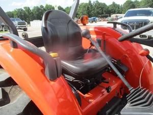 Tracteur agricole MX6000HST 100HP 4WD avec pompe de boîte de vitesses et roulement - Product Image 3