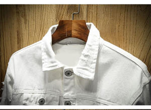 แจ็กเก็ตผ้ายีนส์สีฟ้าอ่อนมีกระเป๋าข้างลำลองสำหรับผู้ชาย - Product Image 4