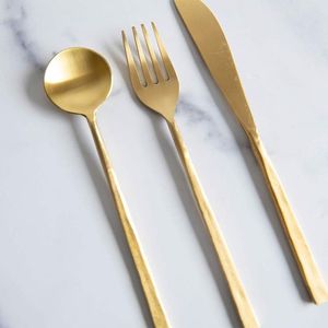Ensemble de 3 couverts en laiton au design décoratif artisanal idéal pour les repas de luxe et les occasions spéciales - Product Image 1