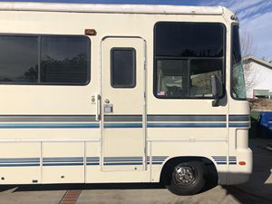 Gran Oferta, Excelente Estado: Ford F-53 Gulf Stream Sun Sport de 1996, Listo para Enviar - Product Image 3