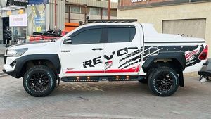 New/Used 2017 Toy ota Hil ux GR SPORTS Transmission SUV/Crossover Four Wheel <b>Drive</b> - Product Image 4