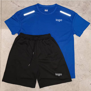 Kits d'uniformes de football personnalisés en gros Ensemble de maillots de football Vêtements de football imprimés par sublimation pour les clubs et les équipes d'hommes - Product Image 4
