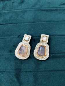 Pendientes Shadow Stonw chapados en oro a la moda para mujer, uso diario, venta al por mayor - Product Image 3