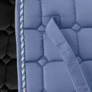 Manta de Silla de Montar de Diseño Nuevo y Estilo Moderno |   Piel de Oveja de Alta Calidad, Equipo Ecuestre Hecho a Medida al por Mayor - Product Image 2