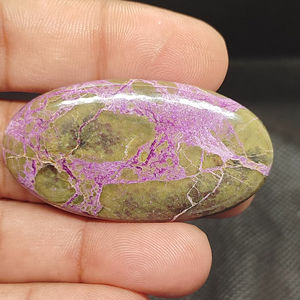 อัญมณี UDGEMS รุ่น 502 สีม่วงธรรมชาติ พูร์เพอร์ไรต์ ทรงหลังเบี้ย ยอดนิยมสำหรับทำเครื่องประดับ ขายส่ง ขั้นต่ำ 100 กรัม - Product Image 3