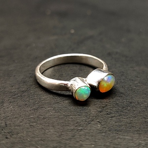 แหวนแต่งงานเงินสเตอร์ลิง925ทำด้วยมือประดับเพชรและโอปอลที่ผ่านการรับรองจาก IGI พลอยสังเคราะห์สำหรับงานปาร์ตี้ - Product Image 3