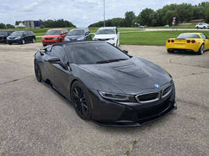 BMW I8 2025 AWD Roadster de 2 Puertas, Asientos de Cuero, Caja de Cambios Automática, Volante a la Izquierda, Cámara Trasera de 360°, Combustible Diésel, Color Oscuro, Usado, Euro IV - Product Image 3