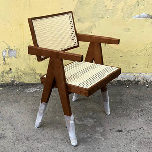 Fauteuil d'appoint V-Leg fait main GCF166 en cuir inclinable avec accoudoirs en bois de frêne et dossier en rotin tressé pour la maison et le bureau - Product Image 5