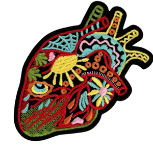 Patch cardiaque anatomique coloré avec motif brodé, à coudre, en tissu sergé, bordure merrow, patchs brodés adhésifs pour chapeaux - Product Image 5