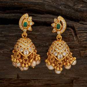 Pendientes Colgantes de Plata con Perlas de Agua Dulce y Baño de Oro 167550, con Forma de Flor y Diamantes en Oro Blanco para Bodas - Product Image 1
