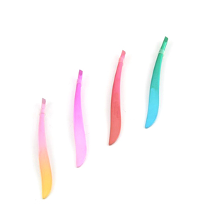 Pince à cils personnalisée de haute qualité, ensemble de pinces à cils à pointe inclinée en acier inoxydable, pinces à sourcils durables pour volume - Product Image 4