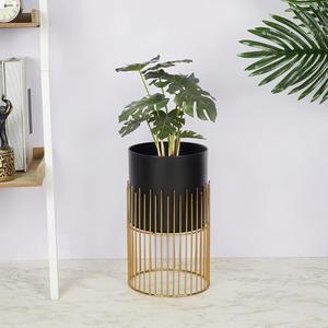 Jardinières de fleurs en métal lourd de conception antique pour les centres commerciaux et les hôtels à la maison avec des couleurs et des tailles personnalisées - Product Image 4