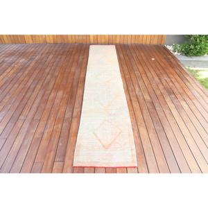 พรมวินเทจสไตล์ตุรกี ขนาด 1.8x10.7 ฟุต สีขาวแดงลายตาราง - Product Image 1