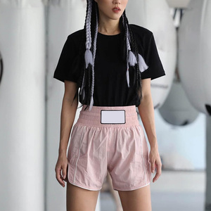 Pantalones cortos de boxeo OEM para mujer con tela transpirable de ajuste personalizado para entrenamiento de gimnasia y partidos Etiqueta Privada disponible - Product Image 4