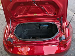 Auto <span class=keywords><strong>Usado</strong></span> en Perfectas Condiciones, <span class=keywords><strong>Mazda</strong></span> <span class=keywords><strong>MX</strong></span>-5 Miata Grand Touring Convertible 2021, Envío a Todo el Mundo - Product Image 3