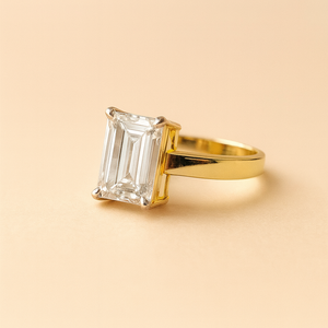 Anillo de Compromiso con Circonita Cúbica Octogonal de Plata de Ley 925 de 8 x 6 mm con Engaste de Puntas - Anillo con Acabado Dorado para Ella/Él - Product Image 3