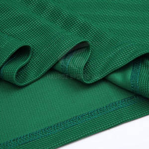 Ensemble de vêtements de football personnalisable Maillot confortable et short à taille élastique pour les équipes Kit parfait avec touche personnalisée - Product Image 4