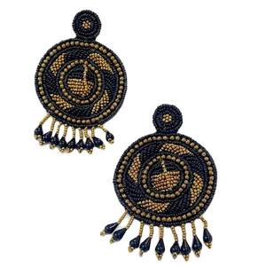Boucle d'oreille en herbe de Mardi noir avec broderie perlée Design Premium avec mode à la mode faite à la main élégante par glowin fashion - Product Image 1