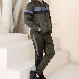 Ensemble de survêtement pour homme, couleur unie, finition lisse et coutures solides, survêtement moderne pour homme - Product Image 6