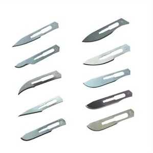 Lame chirurgicale en acier inoxydable de haute qualité personnalisée avec manche de scalpel instrument de chirurgie dentaire médicale à bas prix - Product Image 1