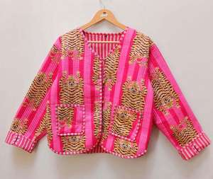 Manteau d'hiver doux et décontracté en coton matelassé de style bohème imprimé de blocs pour femmes, fermeture par boutons, technique lavée, fait à la main, vacances - Product Image 6