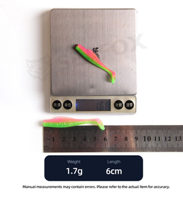 Señuelo de pesca flotante de 6.0cm y 1.7g para lubina, tipo Luya de plástico blando, Texas Caro Group, para la caza de perca, pez mandarín, con cola de cuchilla y horquilla, para río. - Product Image 4