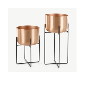 Maceta de metal de estilo Macetas de flores para exteriores e interiores/Macetas en latón de lujo moderno con estilo para el hogar - Product Image 5