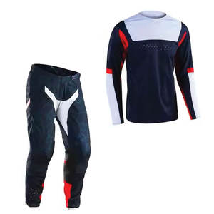 Équipement de moto pour hommes, combinaison de protection durable et légère pour la course, tenue élégante et sécurisée pour le plaisir de la moto en plein air - Product Image 2