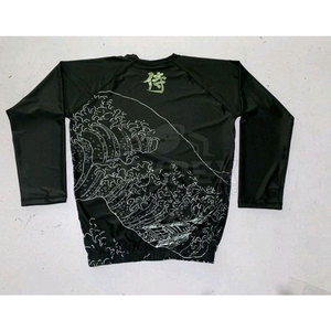 Custom MMA Rash Guard para hombres Ropa de protección solar Hombres Ropa de compresión Custom Rush Guard - Product Image 2