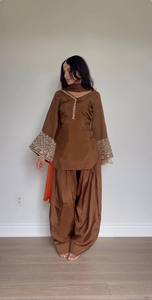 Satén Natural de Seda Salwar Kameez Dupatta Set Totalmente Cosido Reversible Listo para Usar para Fiestas Diwali Bodas - Product Image 2