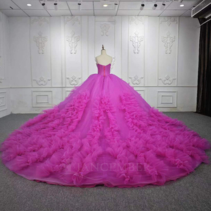 Robe de bal chic fuchsia sans bretelles avec volants et plis, pour Quinceañera, pour filles, avec perles, appliqués, imprimé cristal, pour fêtes naturelles - Product Image 4