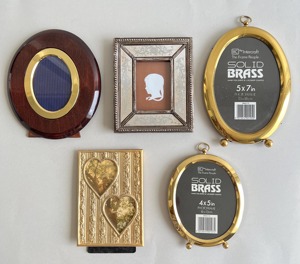 Handcrafted Square Metal <b>Photo</b> <b>Frame</b> with Etched Detailing and Antique <b>Bronze</b> Finishing for Elegant Picture Presentation - Product Image 2