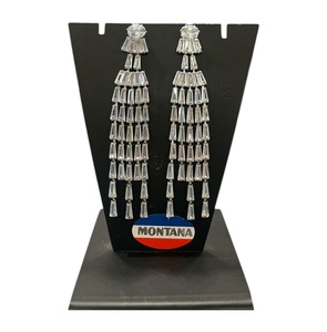 Pendientes de piedra AD chapados en oro y plata elegantes y asequibles para damas perfectos para uso diario y de ocasión - Product Image 2