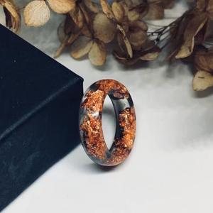 Resin Acrylic Rings Round Shape Handcrafted Love Ring Women Party Jewelry Wholesale Supply for Best Price - Product Image 3