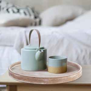 Bandeja redonda de alta calidad, acabado rústico, bandeja de servicio de madera de mango macizo para el hogar, cocina, mesa de centro, decoración y servicio de bebidas - Product Image 4